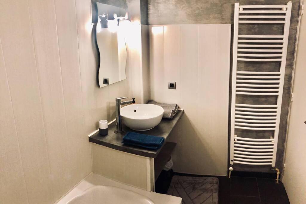 Apartamento F3 - Neuf - 4/6 P - Lits King Size - Wifi - Cour Le Puy-en-Velay Exterior foto